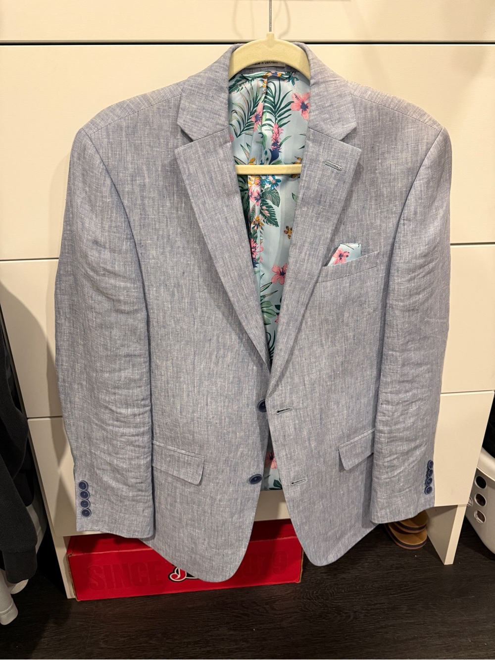 Bar III Light Blue/Gray Linen-Blend Men's Blazer with Floral Lining